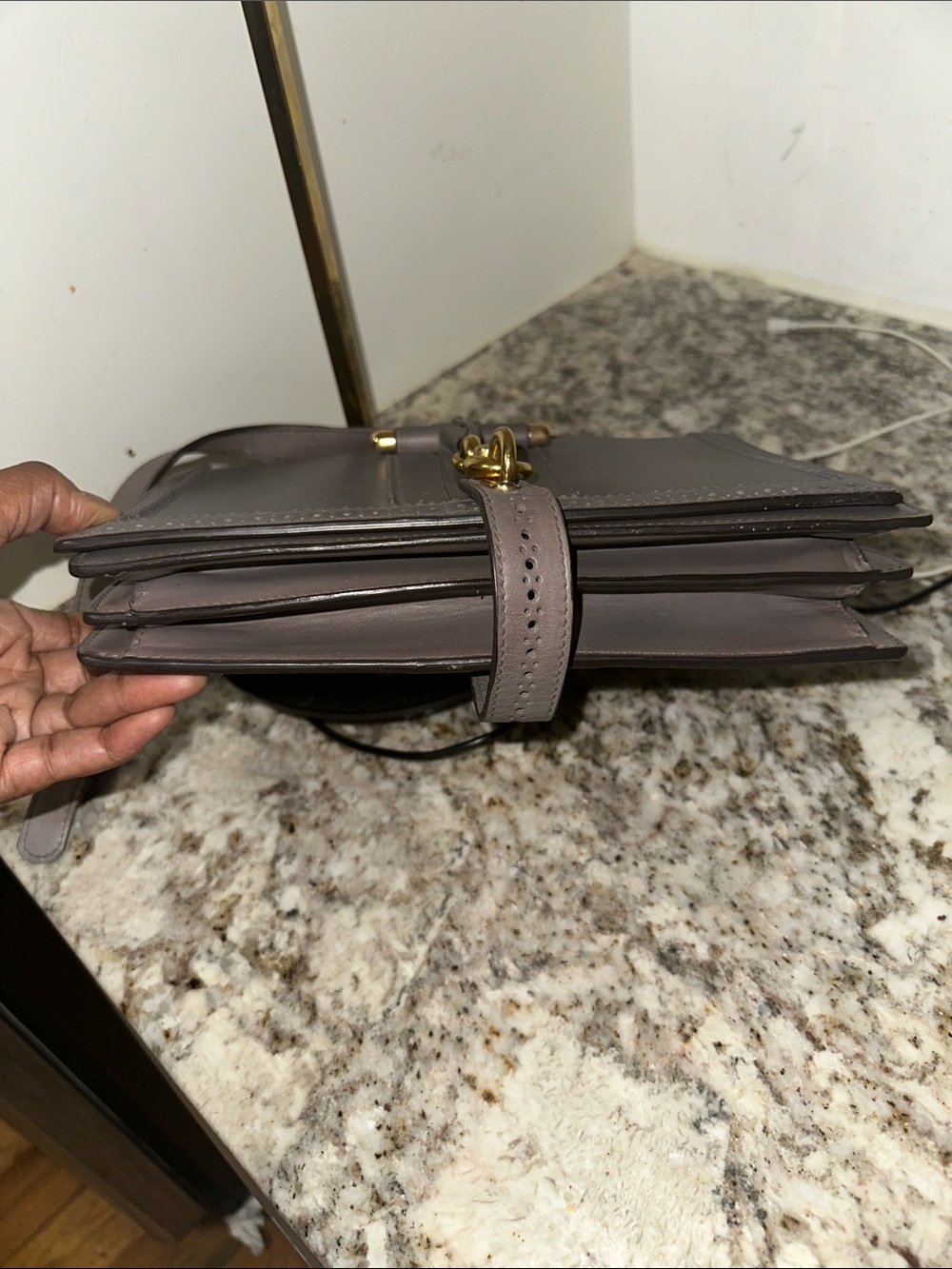 Gucci Gray Leather Shoulder Bag with Gold Hardware. PREOWNED (AUTHENTIC) - Picture 11 of 16